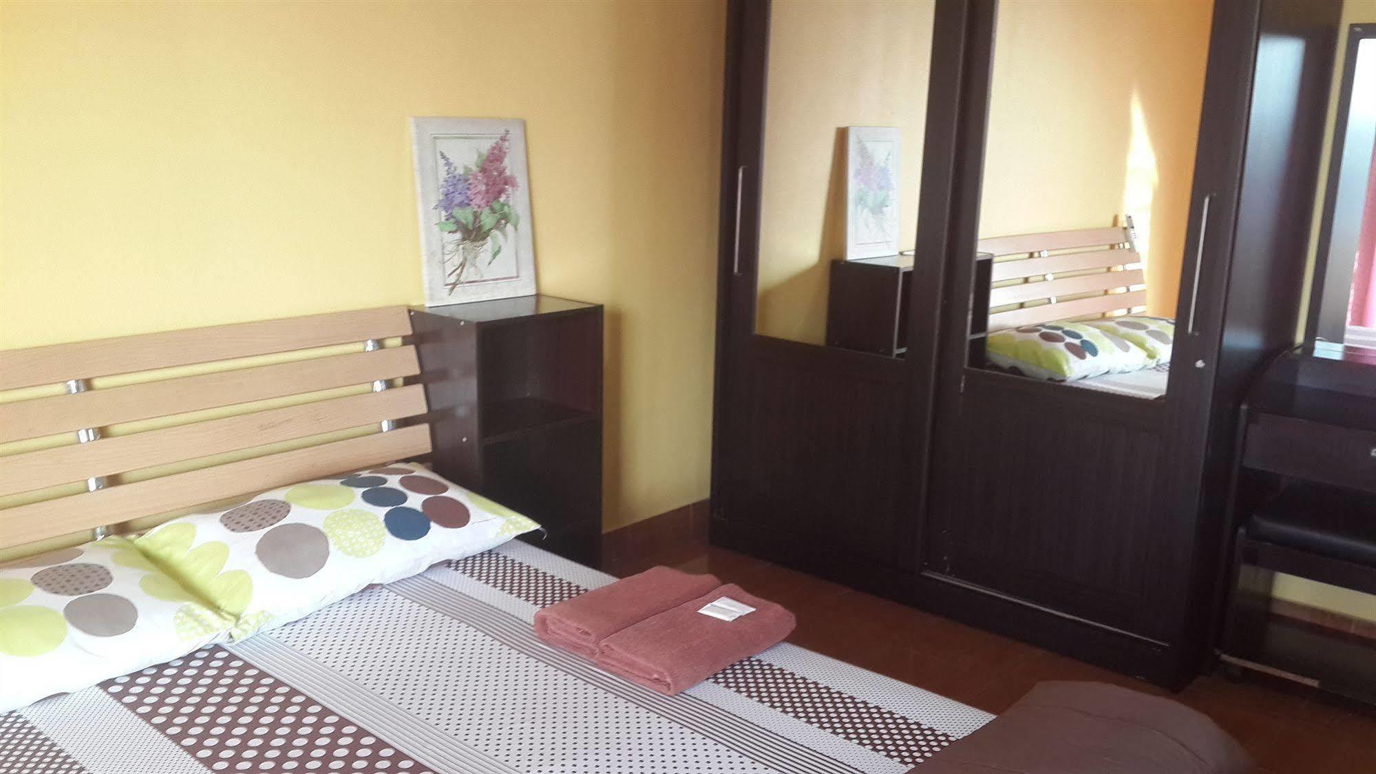 בנגקוק Benjaratch Boutique Apartment מראה חיצוני תמונה